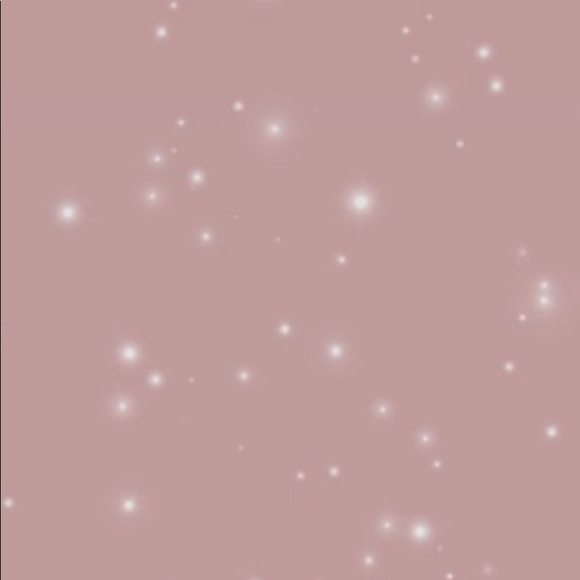 Meet your Posher, Kiera - Picture 1 of 1